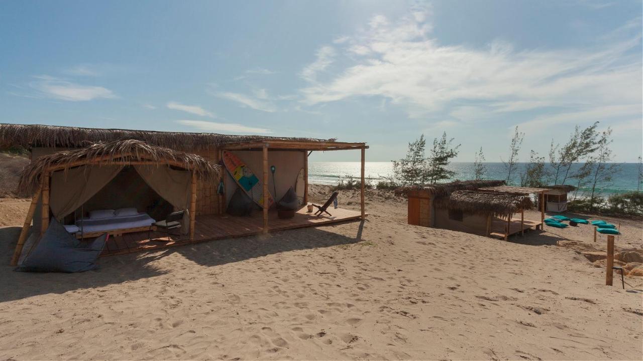 Eolia Sustainable Design Hotel Manta Exterior photo