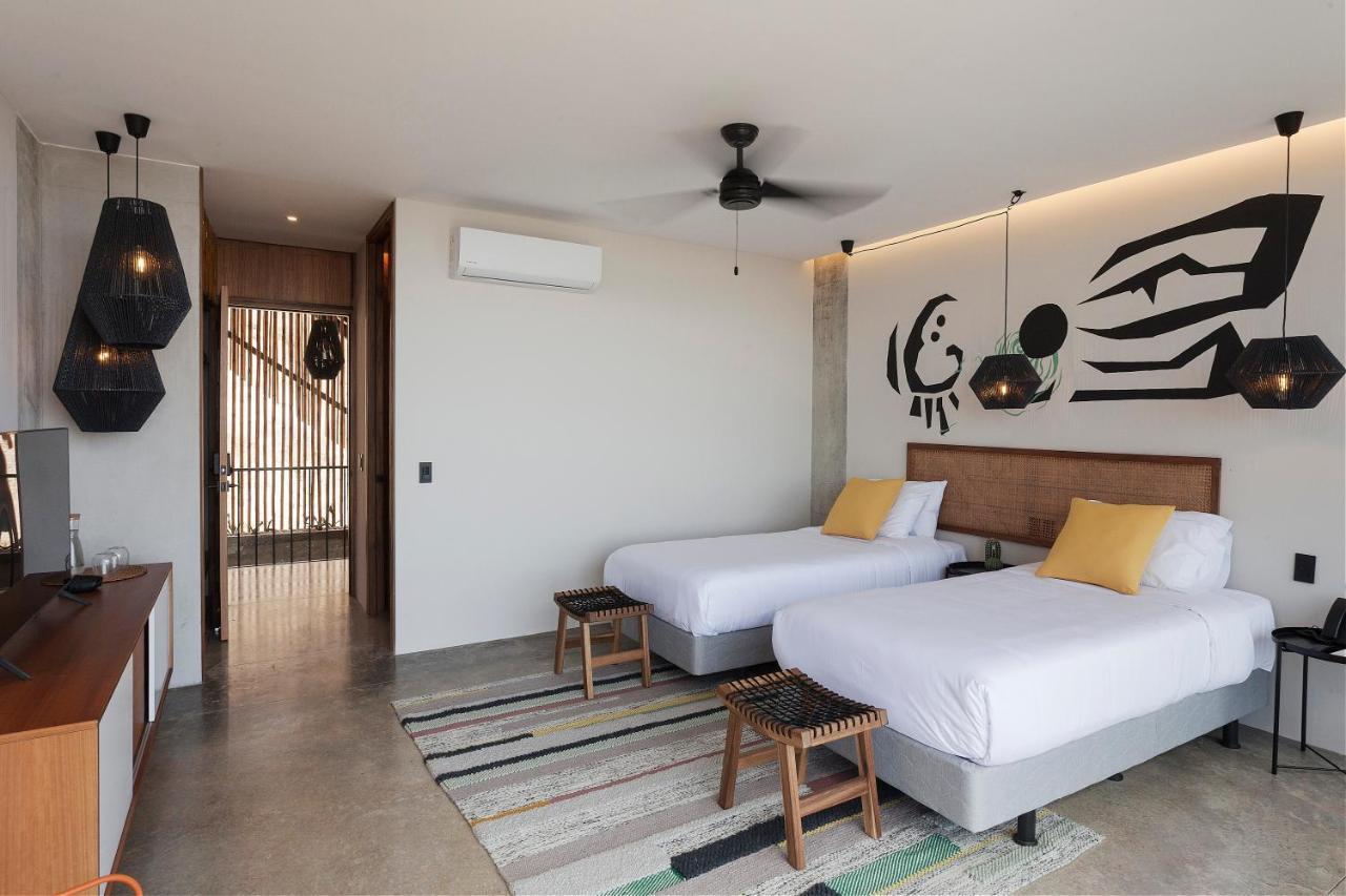 Eolia Sustainable Design Hotel Manta Exterior photo