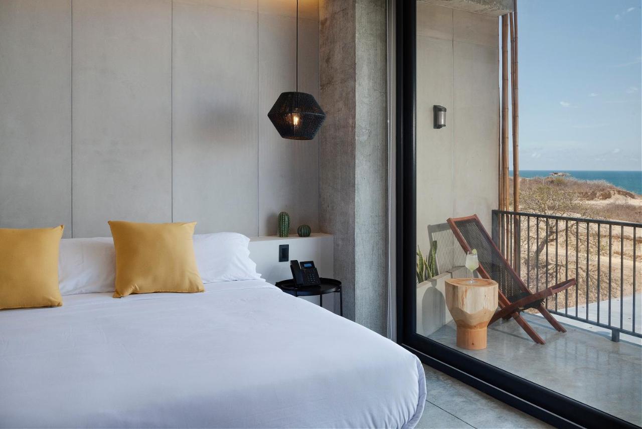 Eolia Sustainable Design Hotel Manta Exterior photo