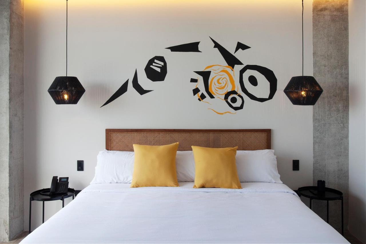 Eolia Sustainable Design Hotel Manta Exterior photo