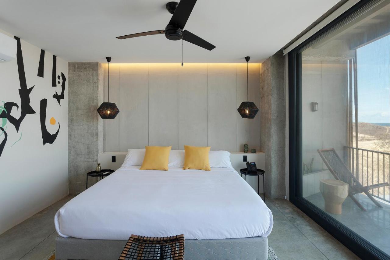 Eolia Sustainable Design Hotel Manta Exterior photo
